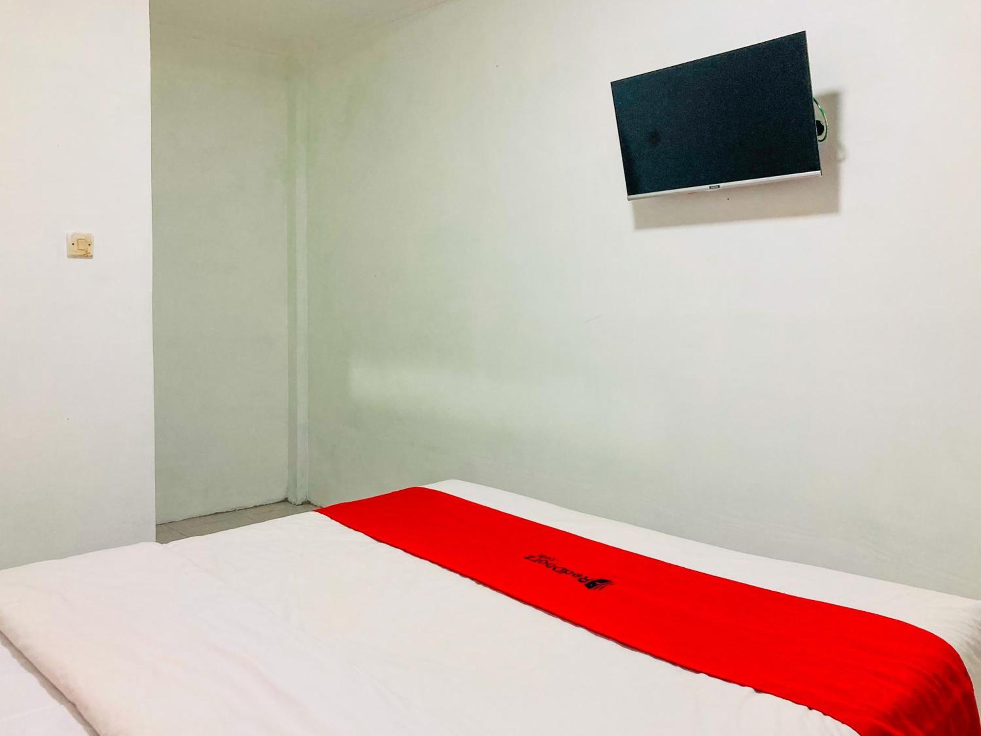 Hotel Reddoorz Syariah Near Umy Yogyakarta 2 Ngabean Esterno foto