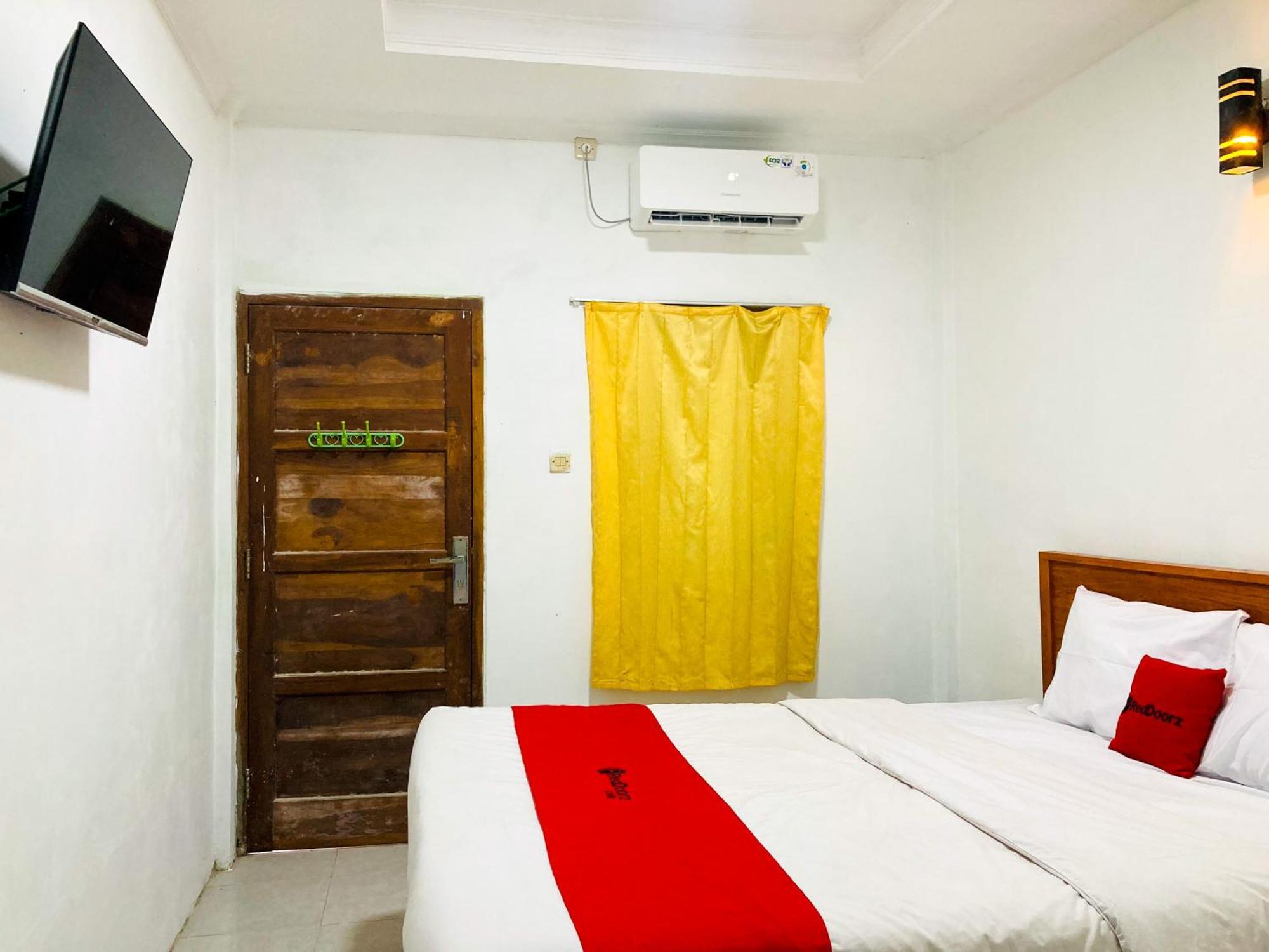Hotel Reddoorz Syariah Near Umy Yogyakarta 2 Ngabean Esterno foto